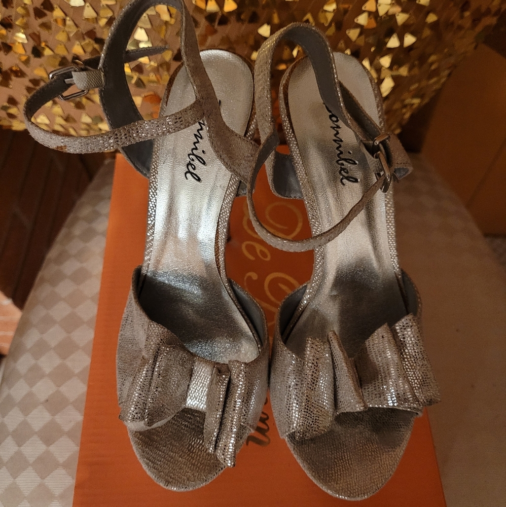 Sexy Silver Platform Heels with Bow